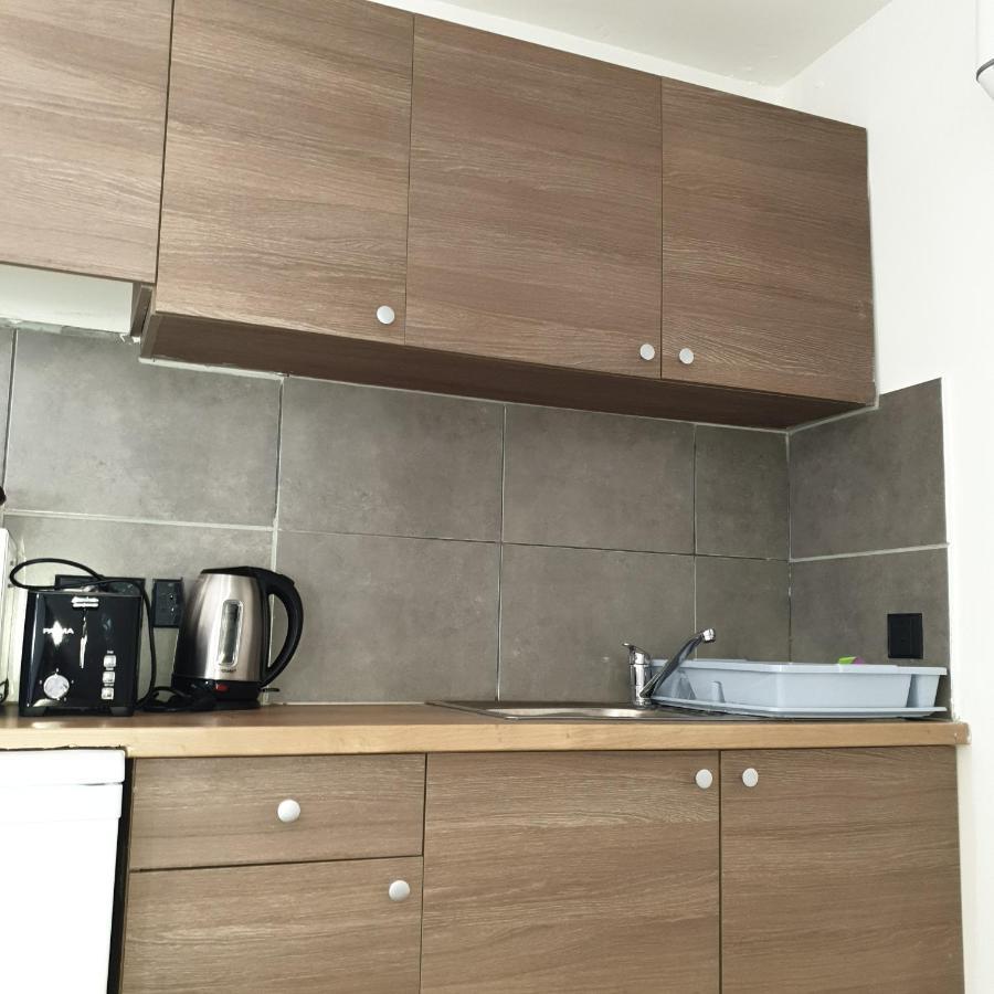 Ahoy Deluxe Apts Apartment Айя Напа Екстериор снимка