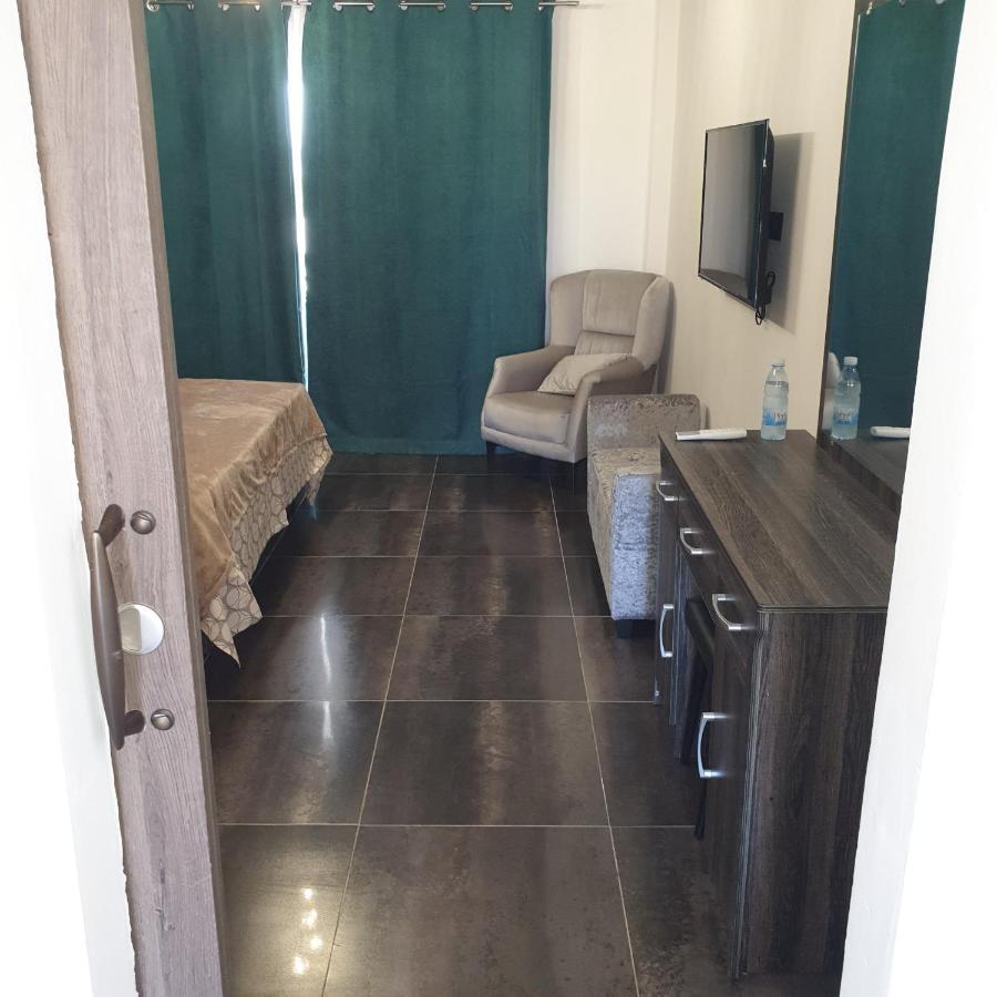 Ahoy Deluxe Apts Apartment Айя Напа Екстериор снимка