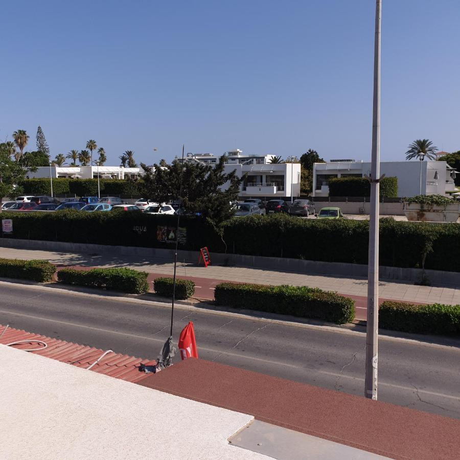 Ahoy Deluxe Apts Apartment Айя Напа Екстериор снимка